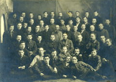 Групповое фото. Мой дед Георгий Михайлович Мартемьянов - во втором ряду второй справа или пятый слева